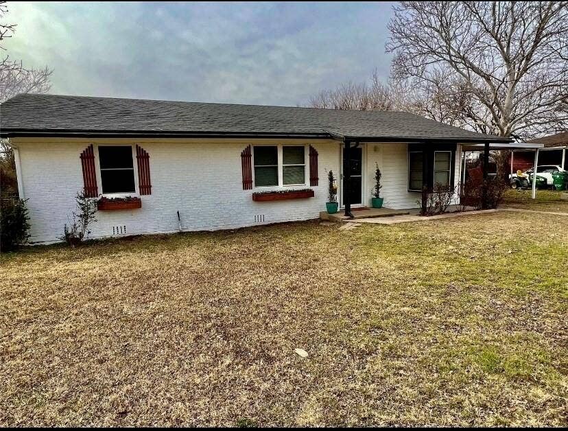 Property photo for 707 Denver Street, Alvord, TX