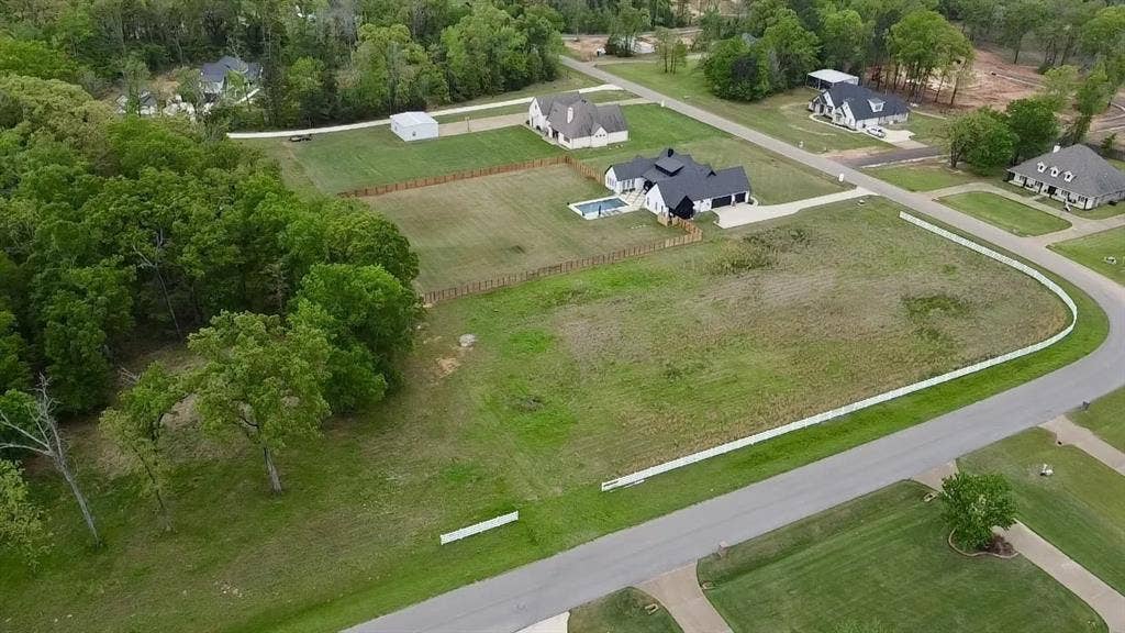 21079 Gatlinburg Road, Bullard, TX 75757 21079 Gatlinburg Road, Bullard, TX 75757