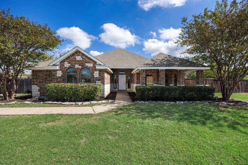 1004 Harmony Circle, Nevada, TX 75173