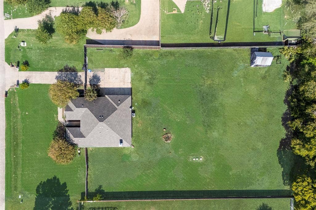 1004 Harmony Circle, Nevada, TX 75173