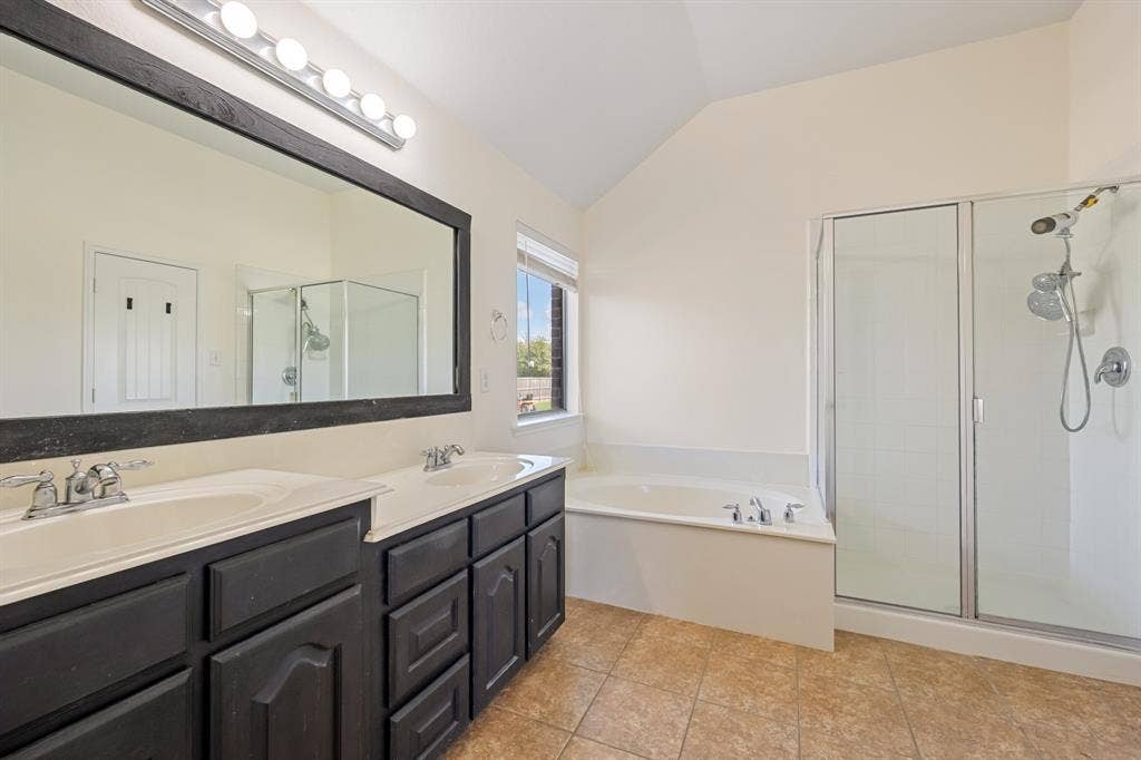 1004 Harmony Circle, Nevada, TX 75173