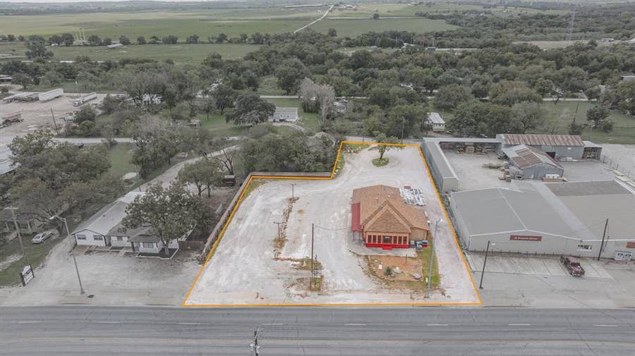 Property photo for 1000 E Central Avenue, Comanche, TX