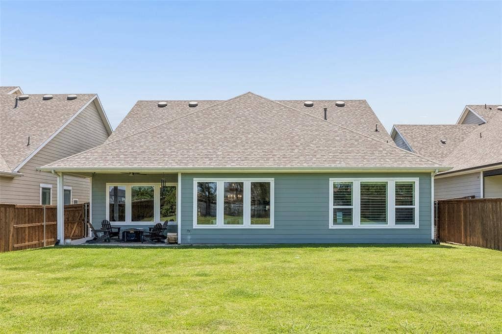8914 Edna Place, Rowlett, TX 75089