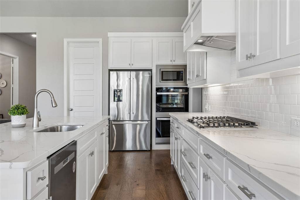 8914 Edna Place, Rowlett, TX 75089