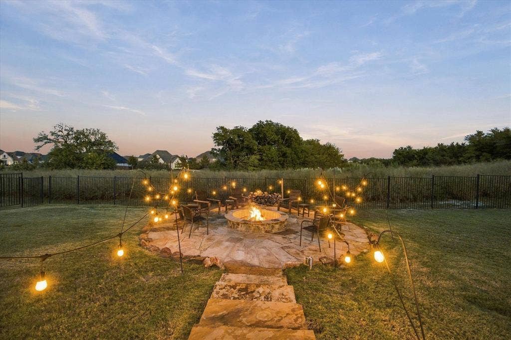 4520 Seney Drive, Rockwall, TX 75087 4520 Seney Drive, Rockwall, TX 75087