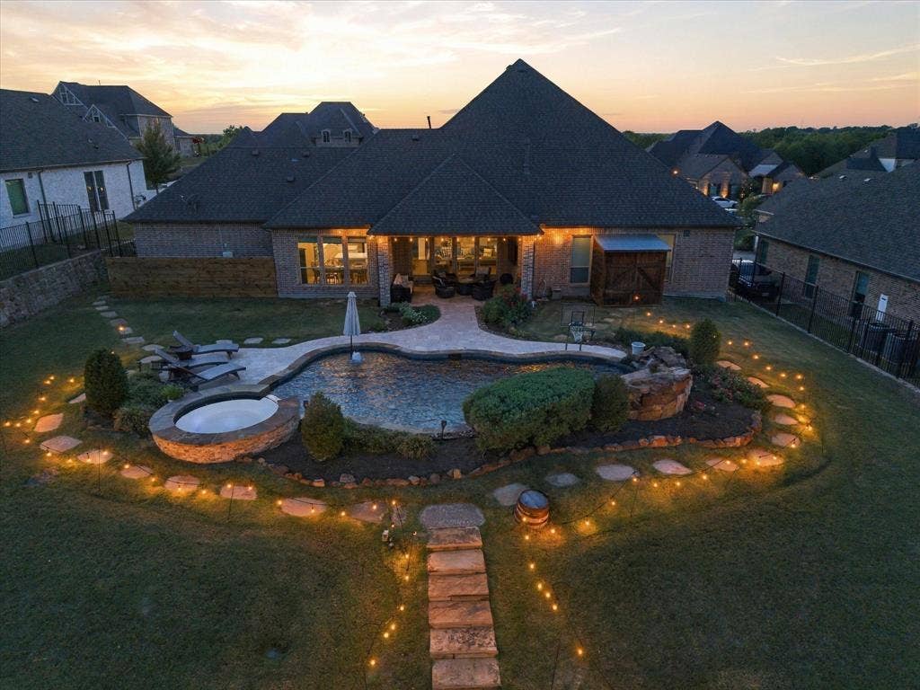4520 Seney Drive, Rockwall, TX 75087 4520 Seney Drive, Rockwall, TX 75087