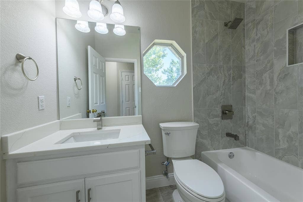 3304 Felicia Court, McKinney, TX 75070 3304 Felicia Court, McKinney, TX 75070