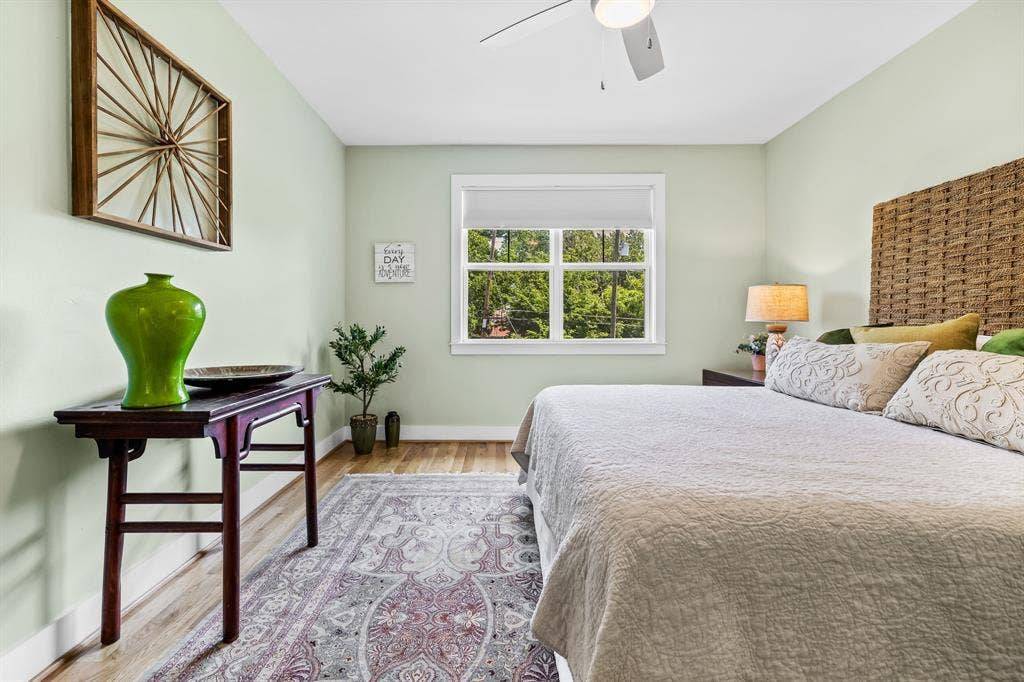406 Parkview Avenue, Dallas, TX 75223 Bedroom with wood-type flooring and ceiling fan