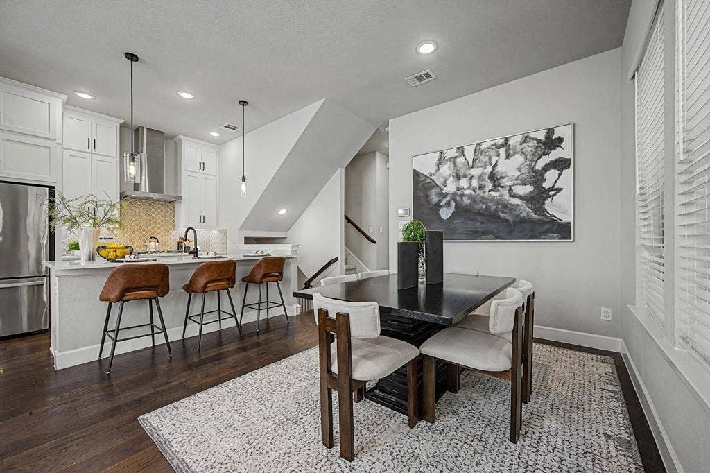 5152 Brickellia Drive, Dallas, TX 75209 5152 Brickellia Drive, Dallas, TX 75209