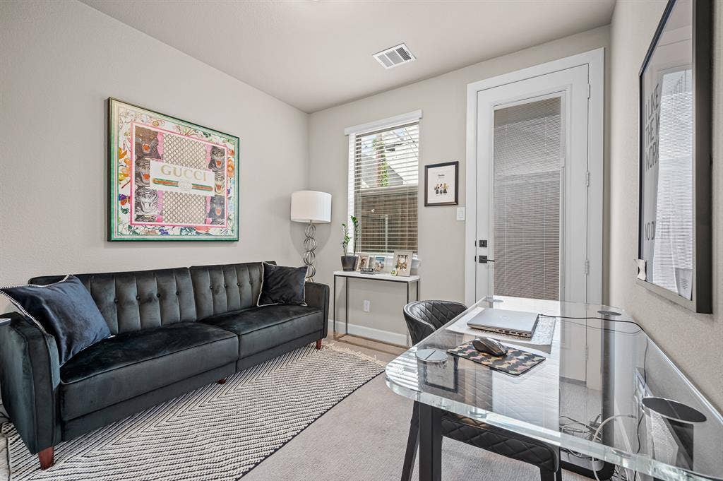 5152 Brickellia Drive, Dallas, TX 75209 5152 Brickellia Drive, Dallas, TX 75209