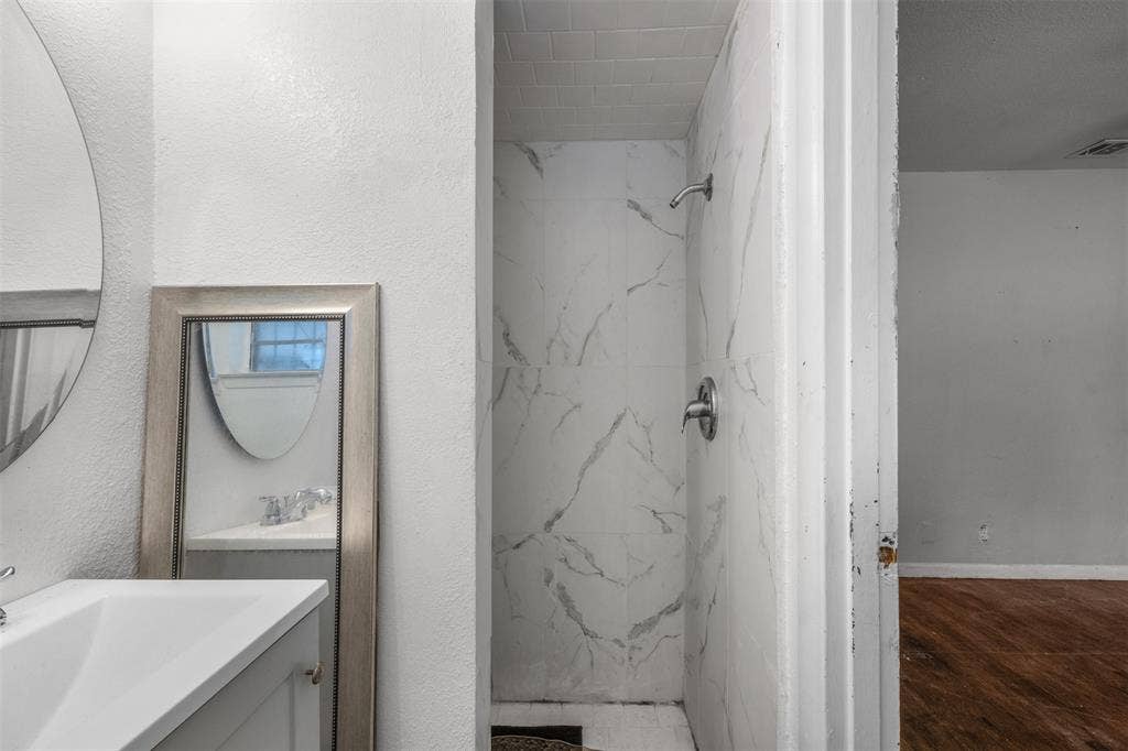 4426 S Ewing Avenue, Dallas, TX 75216