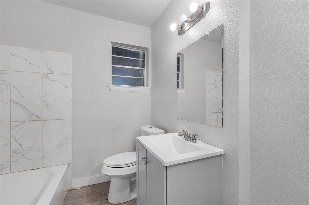 4426 S Ewing Avenue, Dallas, TX 75216