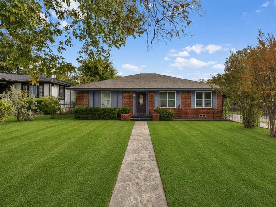 Property photo for 4426 S Ewing Avenue, Dallas, TX