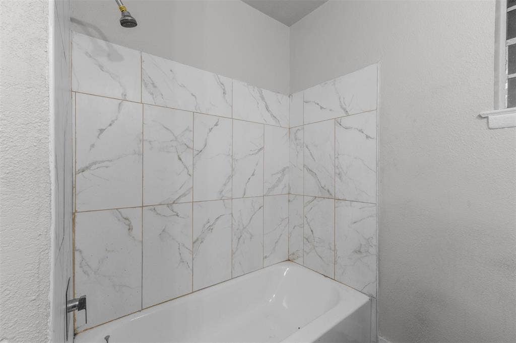 4426 S Ewing Avenue, Dallas, TX 75216