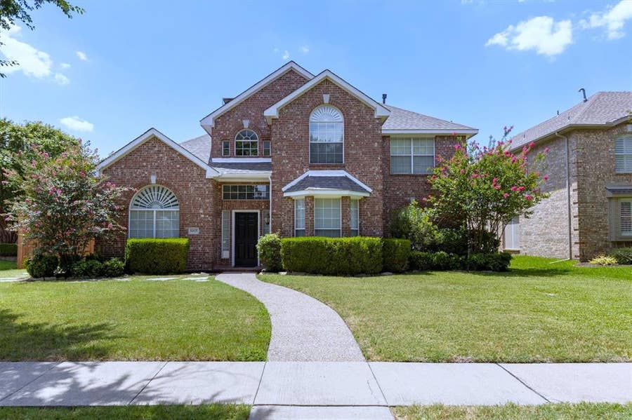 Property photo for 8005 Strecker Lane, Plano, TX