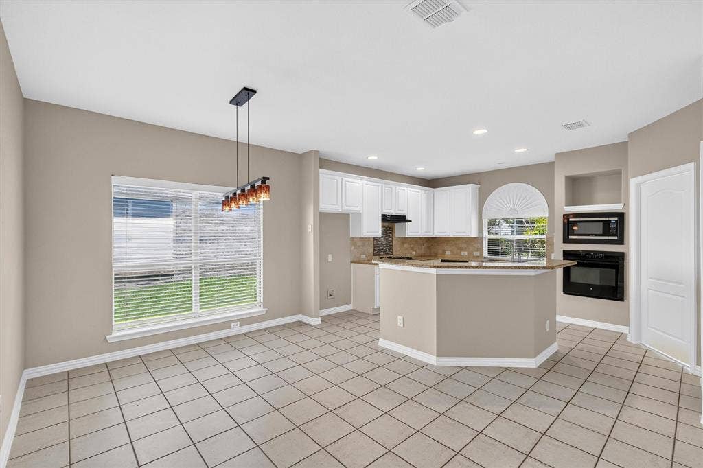 8005 Strecker Lane, Plano, TX 75025 8005 Strecker Lane, Plano, TX 75025