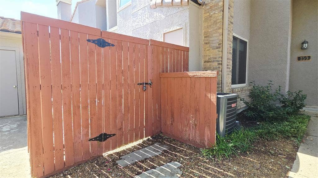 4242 N Capistrano Drive, #150, Dallas, TX 75287
