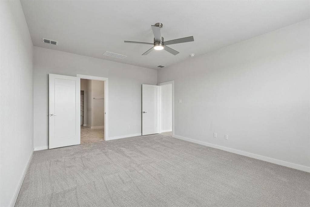 4724 Carina Road, McKinney, TX 75071 Primary Suite in the Winters home plan – REPRESENTATIVE PHOTO