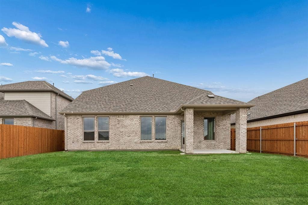 4724 Carina Road, McKinney, TX 75071 Patio in the Winters home plan – REPRESENTATIVE PHOTO