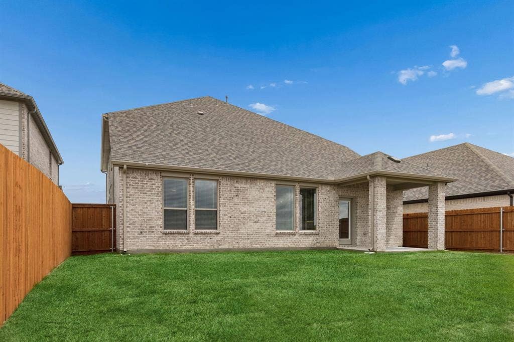 4724 Carina Road, McKinney, TX 75071 Patio in the Winters home plan – REPRESENTATIVE PHOTO
