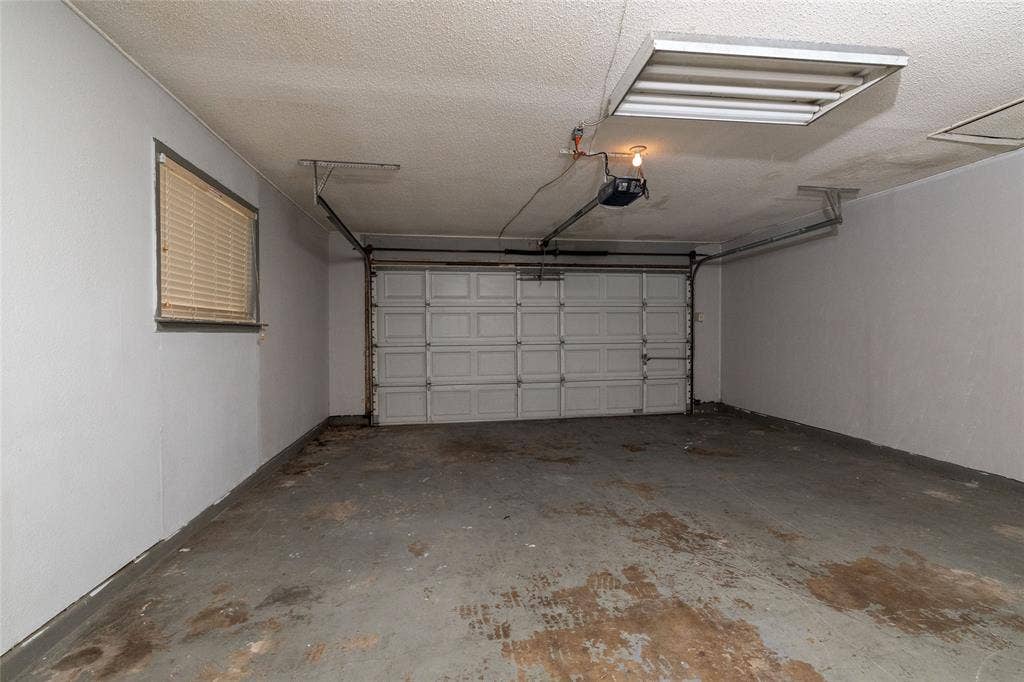 3934 Wind River Court, Irving, TX 75062 3934 Wind River Court, Irving, TX 75062
