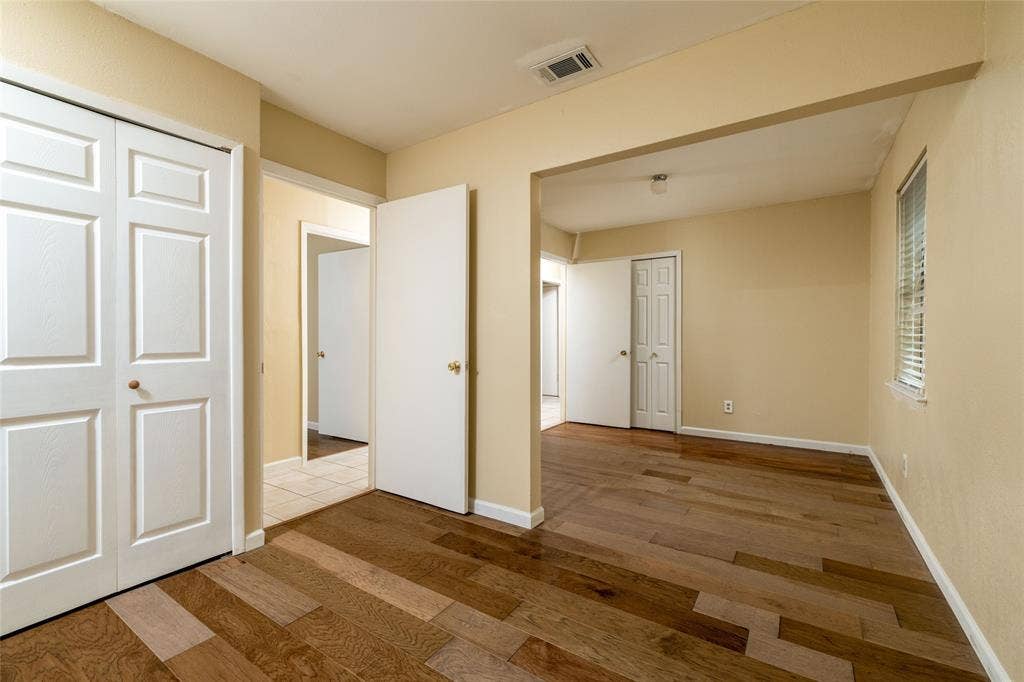 3934 Wind River Court, Irving, TX 75062 3934 Wind River Court, Irving, TX 75062