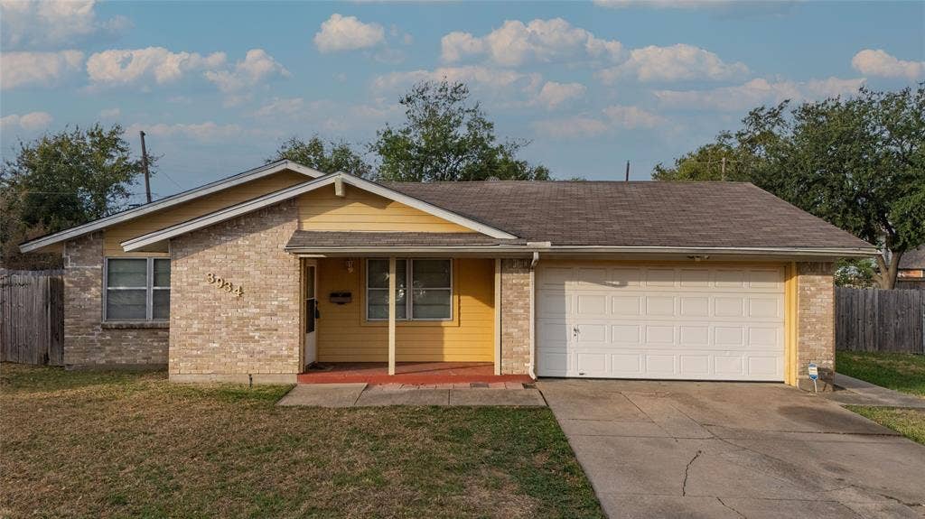 3934 Wind River Court, Irving, TX 75062 3934 Wind River Court, Irving, TX 75062