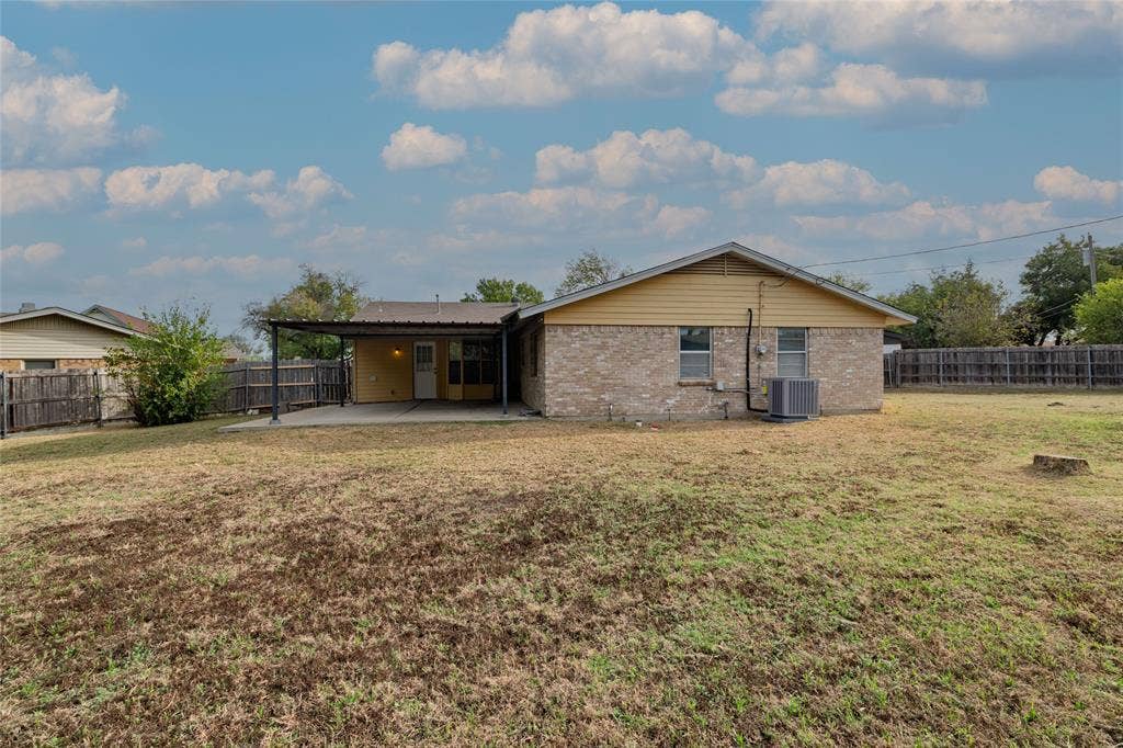 3934 Wind River Court, Irving, TX 75062 3934 Wind River Court, Irving, TX 75062