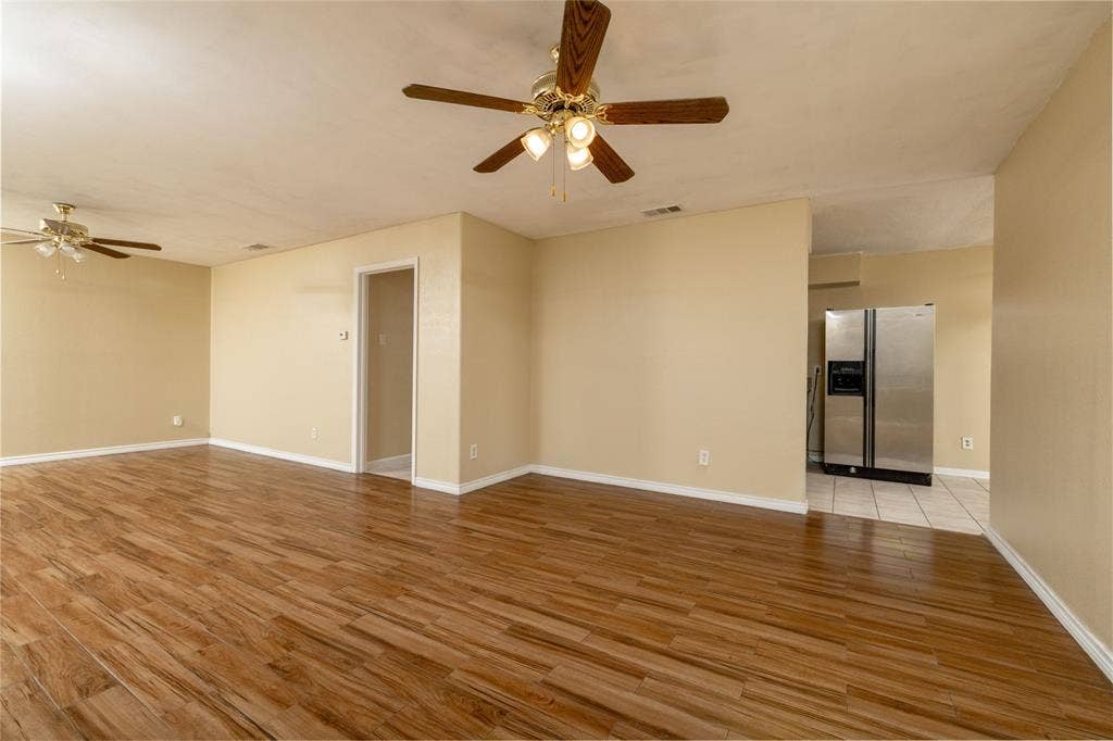 3934 Wind River Court, Irving, TX 75062 3934 Wind River Court, Irving, TX 75062