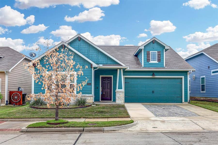 Property photo for 2224 Chebi Lane, Denton, TX