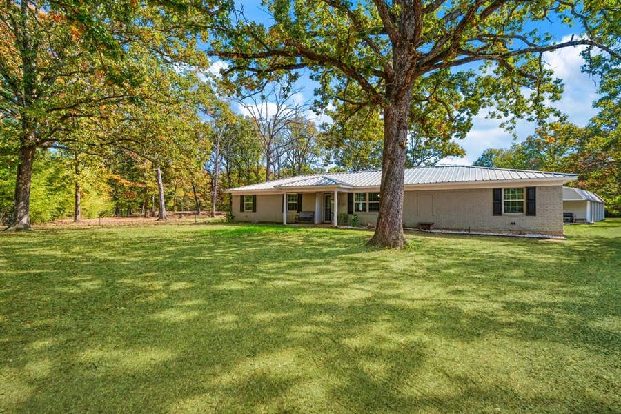 Property photo for 3550 CR 44800, Blossom, TX