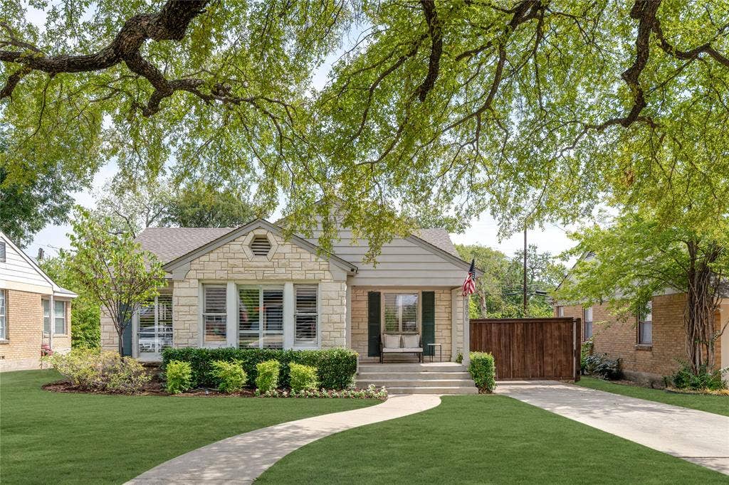 7806 Morton Street, Dallas, TX 75209