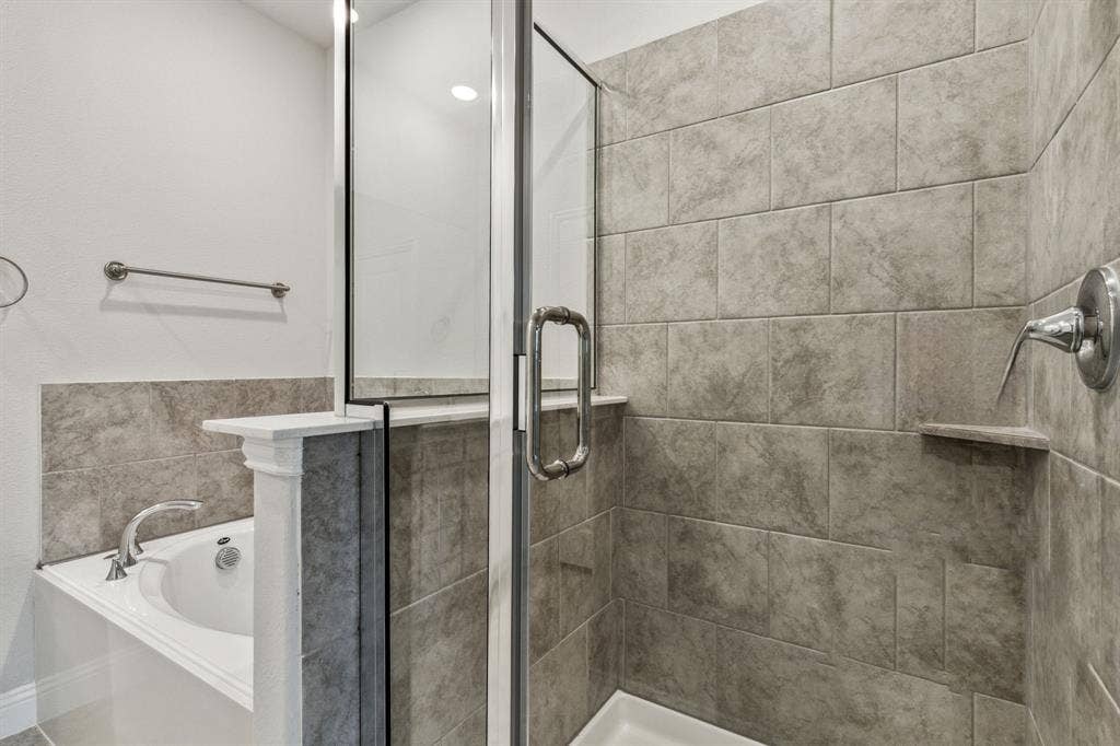 901 Portina Drive, Anna, TX 75409