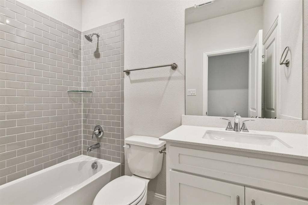 901 Portina Drive, Anna, TX 75409