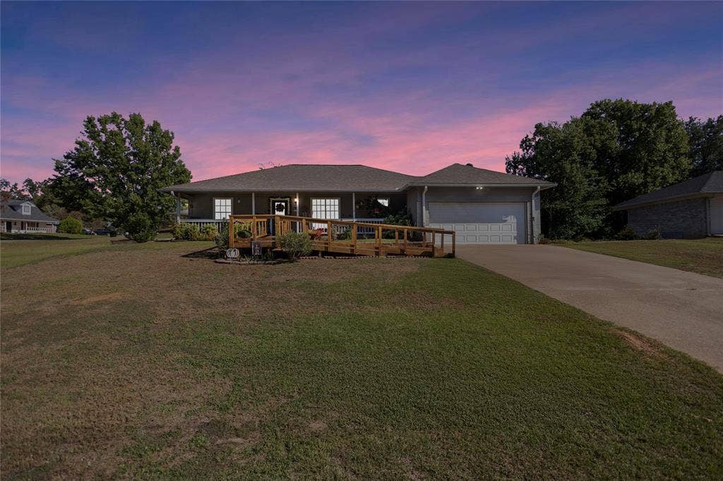 15573 Lakeside Drive, Bullard, TX 75757