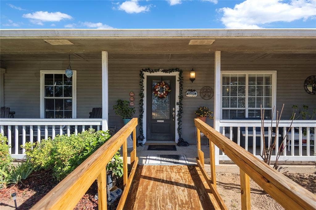 15573 Lakeside Drive, Bullard, TX 75757