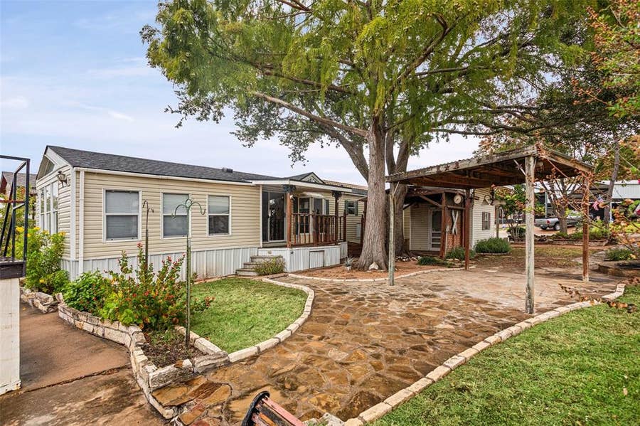 Property photo for 415 Brazos Harbor Drive, Granbury, TX