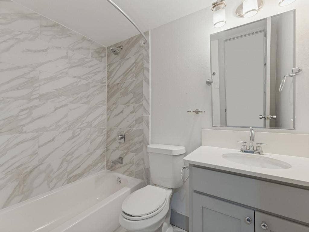 4633 Fairmount Street, #209, Dallas, TX 75219