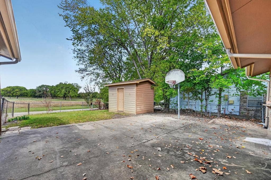 3717 18th Street, Plano, TX 75074
