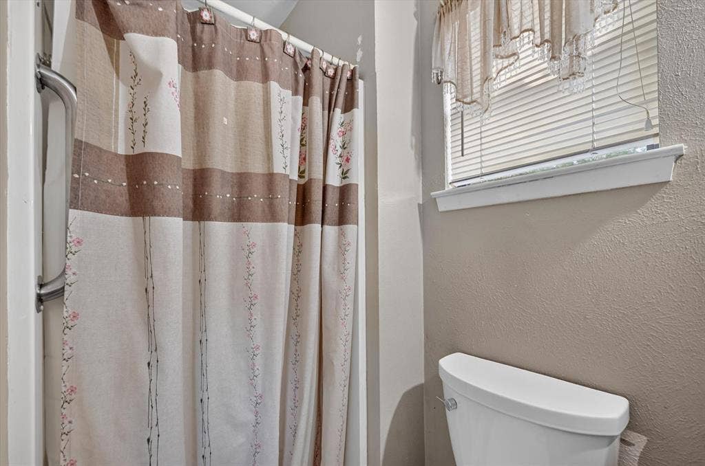 Bathroom 3 in apartment