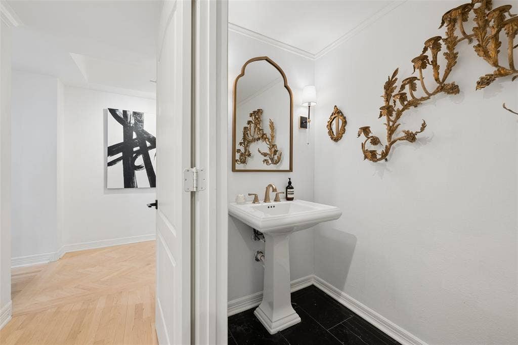 3401 Lee Parkway, #1008, Dallas, TX 75219 3401 Lee Parkway, #1008, Dallas, TX 75219