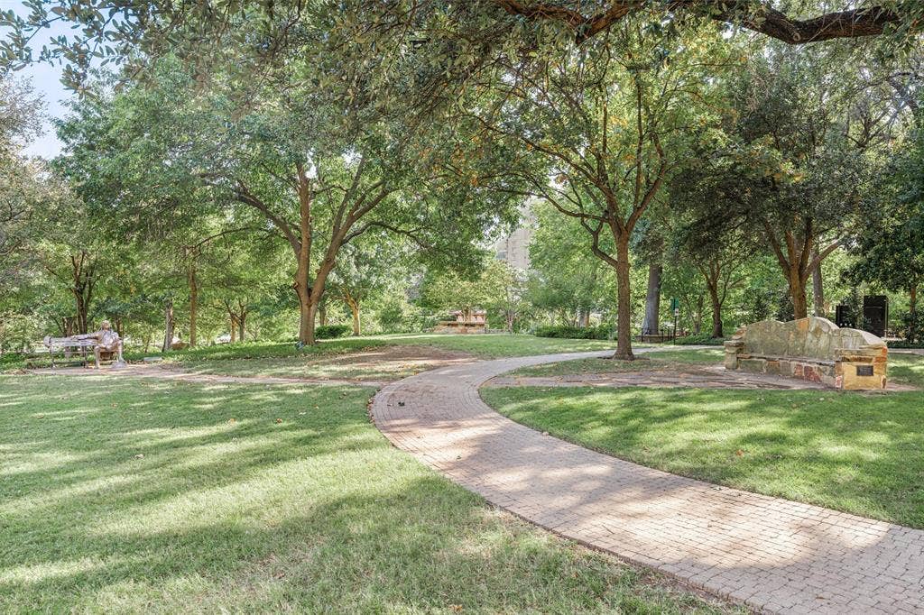 3401 Lee Parkway, #1008, Dallas, TX 75219 3401 Lee Parkway, #1008, Dallas, TX 75219