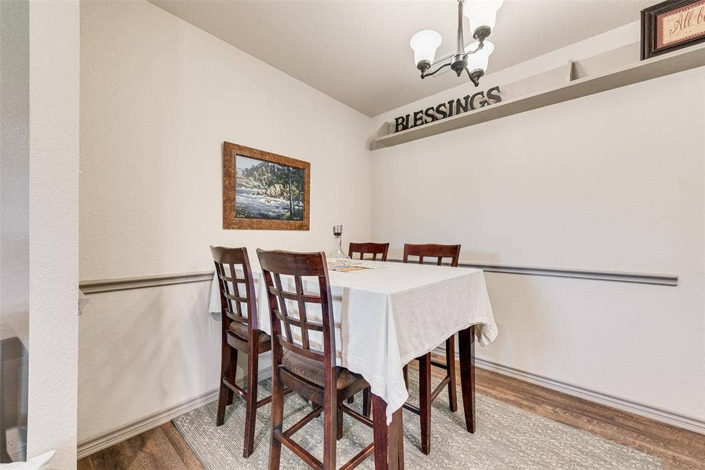 2411 W Fm 813, Palmer, TX 75152 Triplex