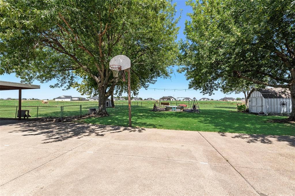 2411 W Fm 813, Palmer, TX 75152 2411 W Fm 813, Palmer, TX 75152