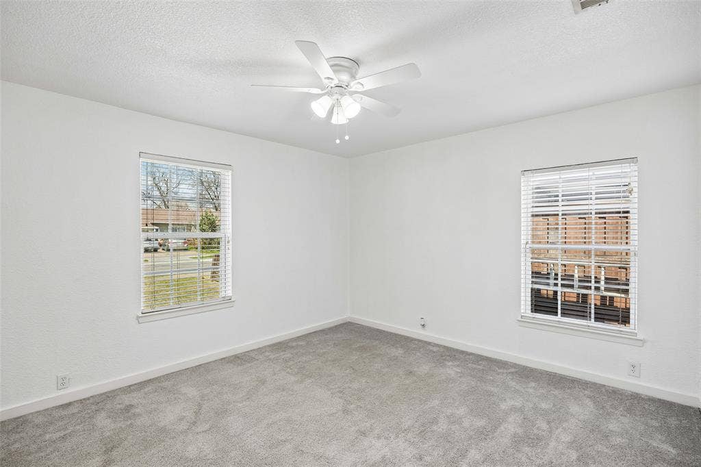 3708 Davila Drive, Dallas, TX 75220 Front facing guest bedroom.