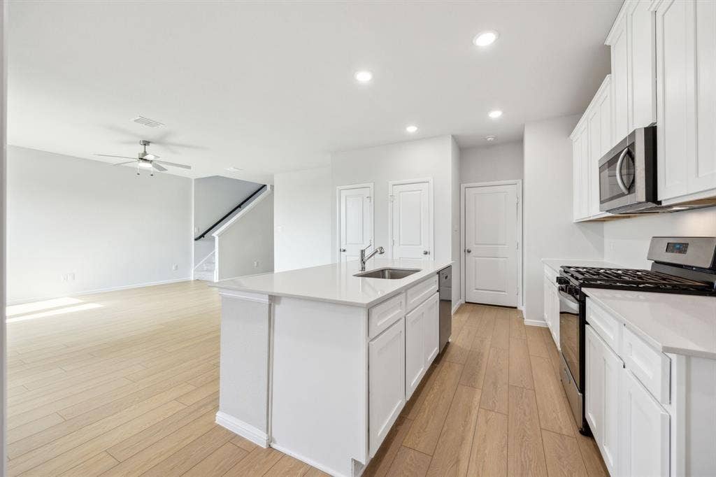 1510 Vermillion Street, Forney, TX 75126 1510 Vermillion Street, Forney, TX 75126