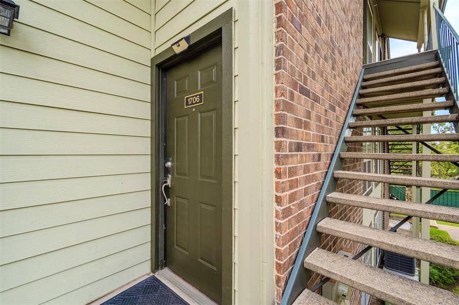 Property photo for 5981 Arapaho Road, #1706, Dallas, TX