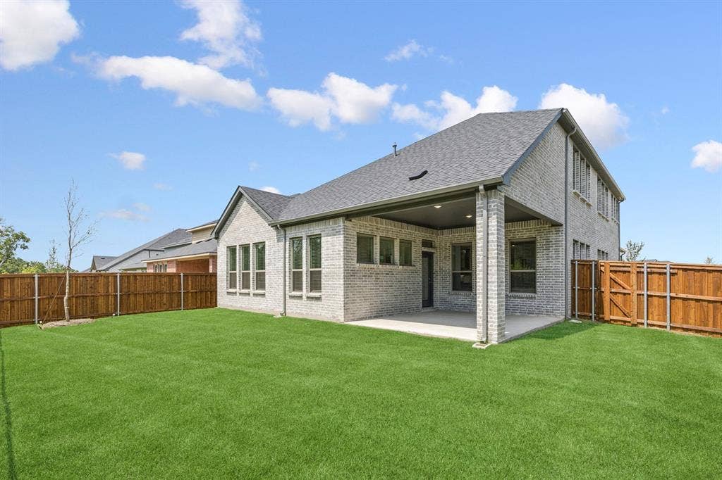 4736 Carina Road, McKinney, TX 75071 Covered Patio in the Da Vinci II home plan – REPRESENTATIVE PHOTO