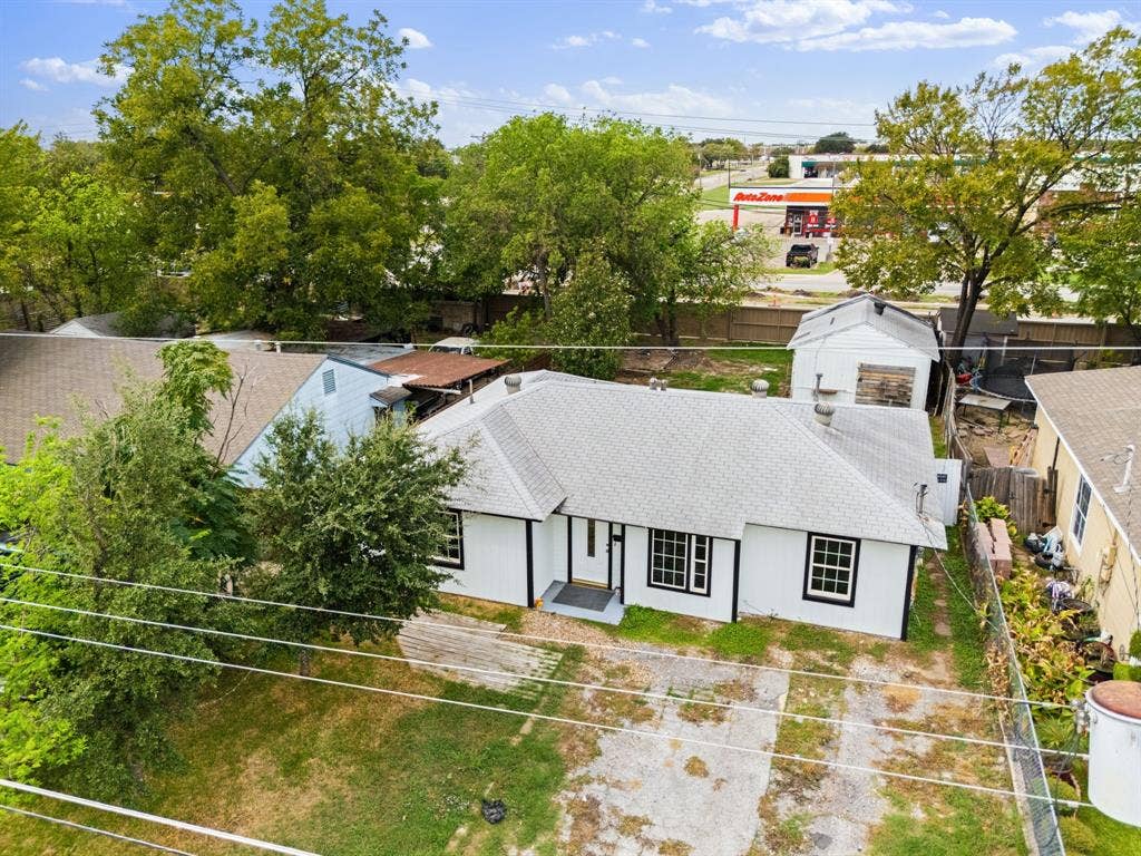 622 Shawnee Trace, Grand Prairie, TX 75051