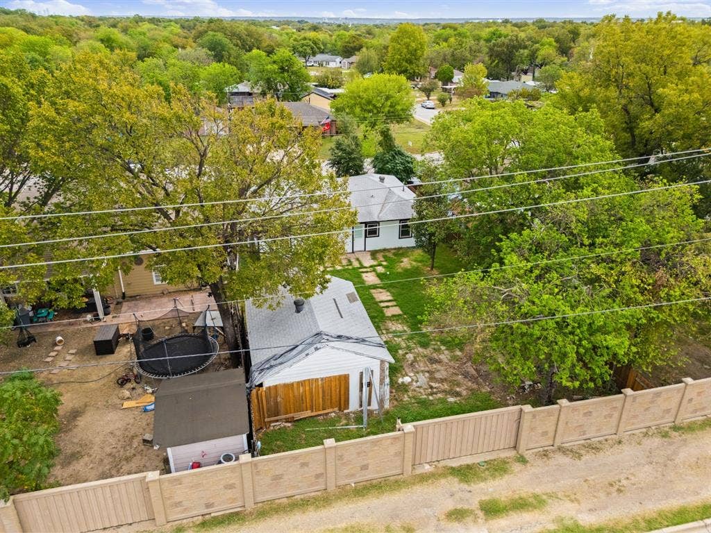 622 Shawnee Trace, Grand Prairie, TX 75051